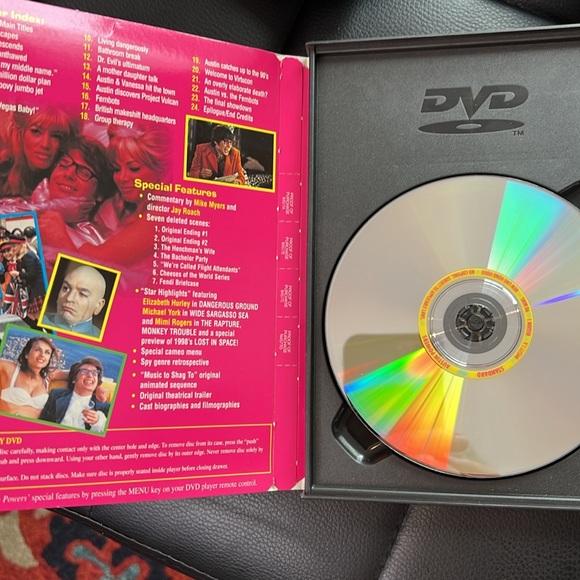 Austin Powers starring Mike Myers DVD - Picture 3 of 3